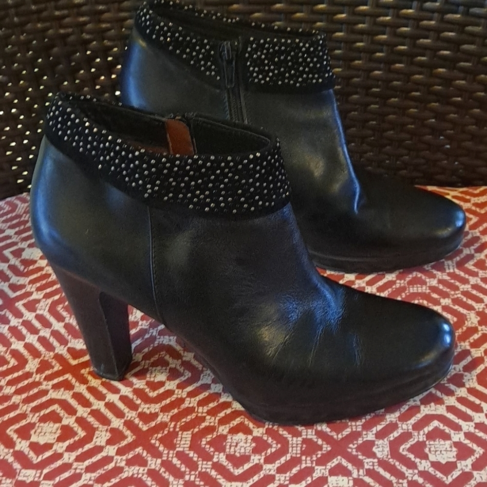 Italian Leather booties sz 39